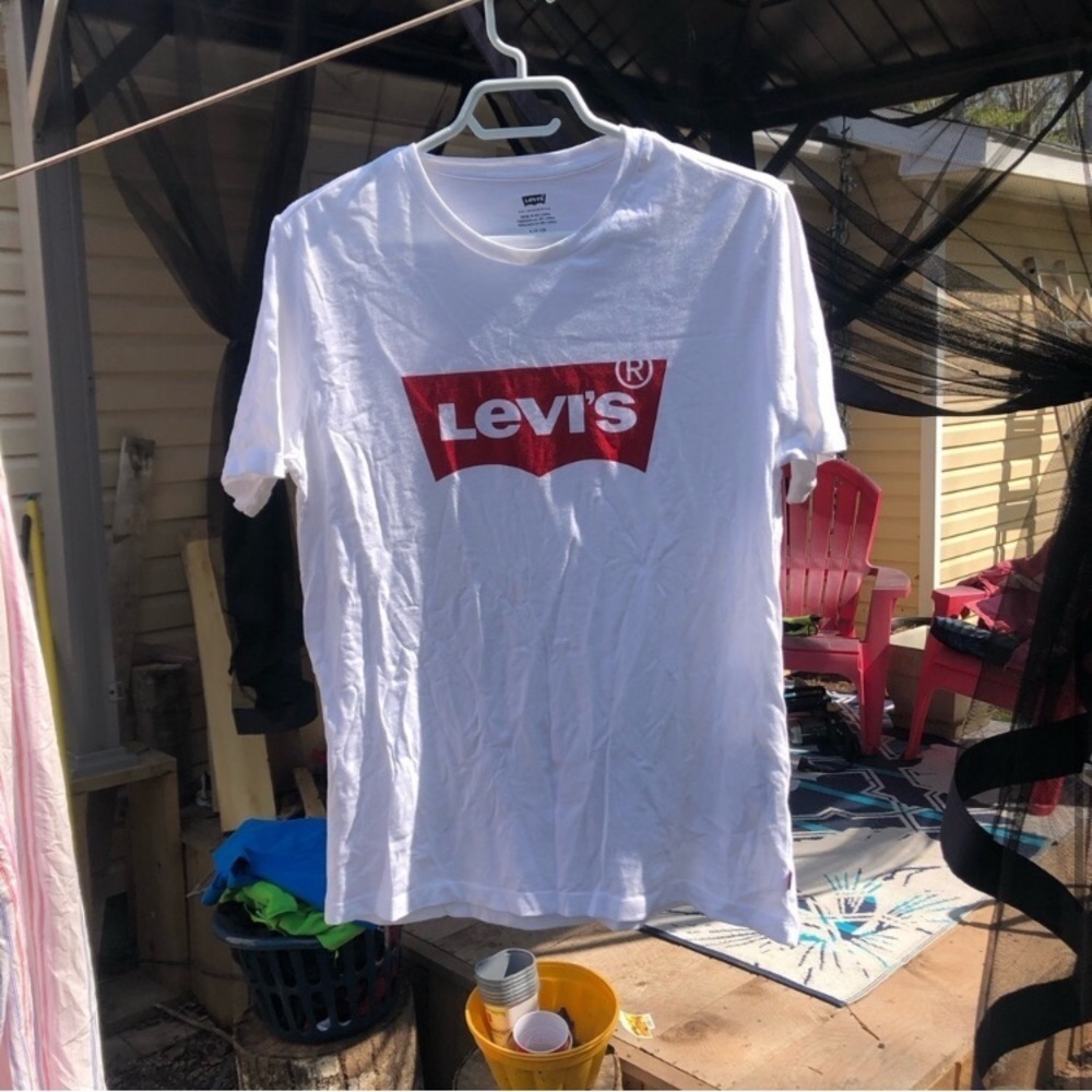 Levi’s Tee Shirt Size S - Picture 7 of 9